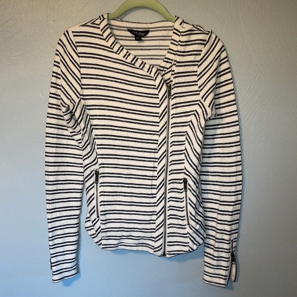 A39 Lucky Brand zip front jacket - Picture 1 of 5